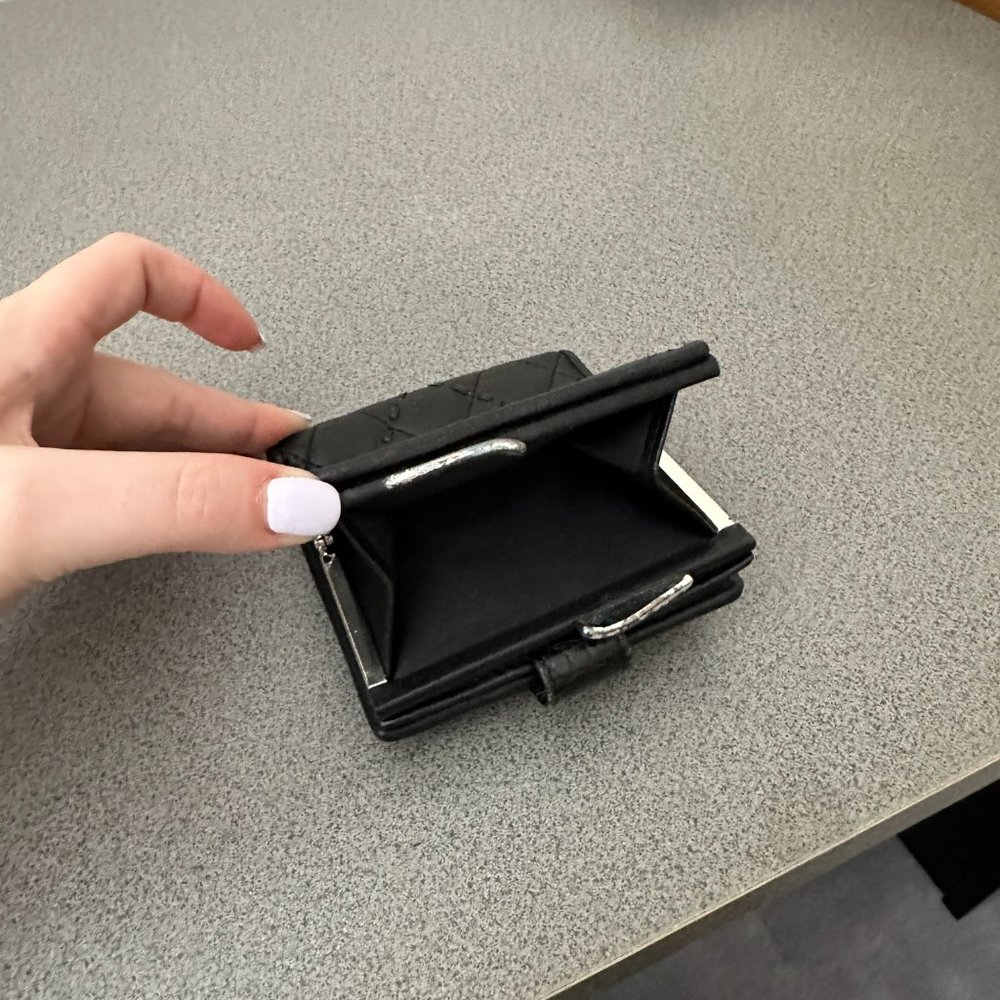Brighton Bifold Wallet - Picture 2 of 3